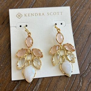 Kendra Scott RARE Jeanine Timeless Dangle Earrings